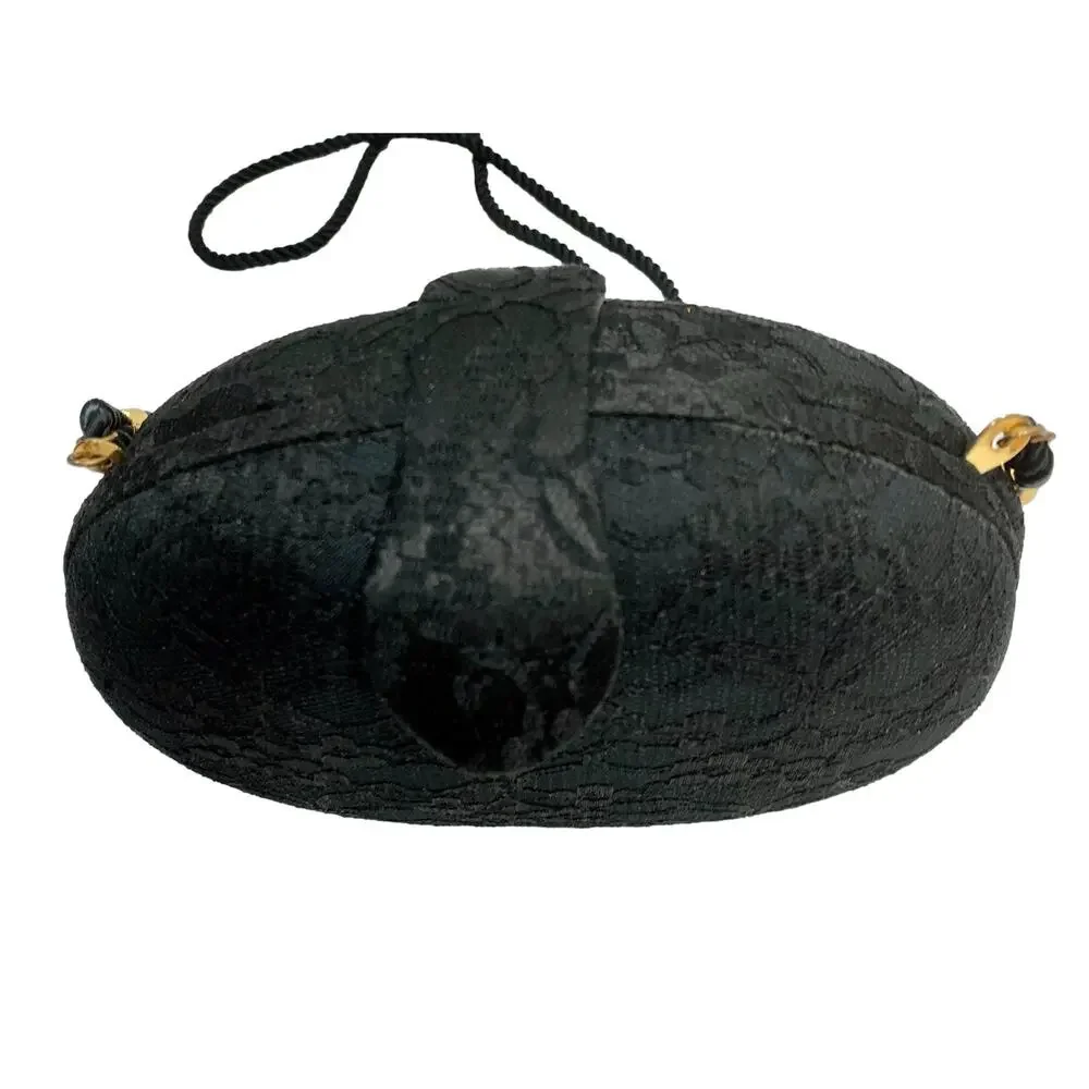 Vintage 80s Whiting & Davis Black Lace Clamshell Evening / Shoulder Bag
